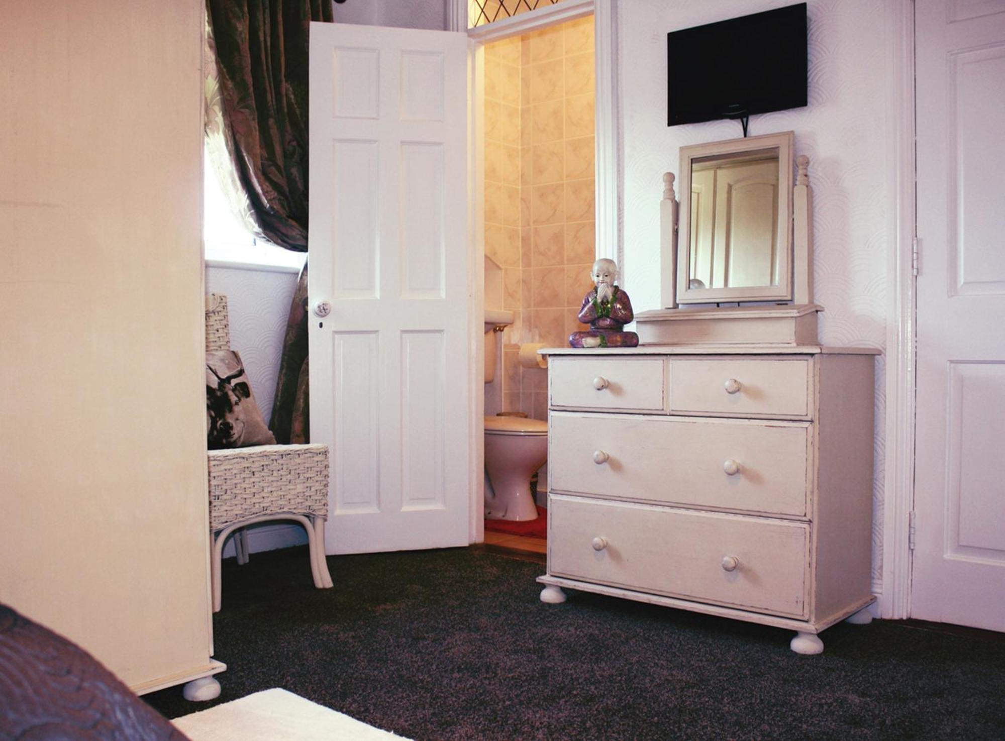 Beaufort House Accomodation New Ross Room photo